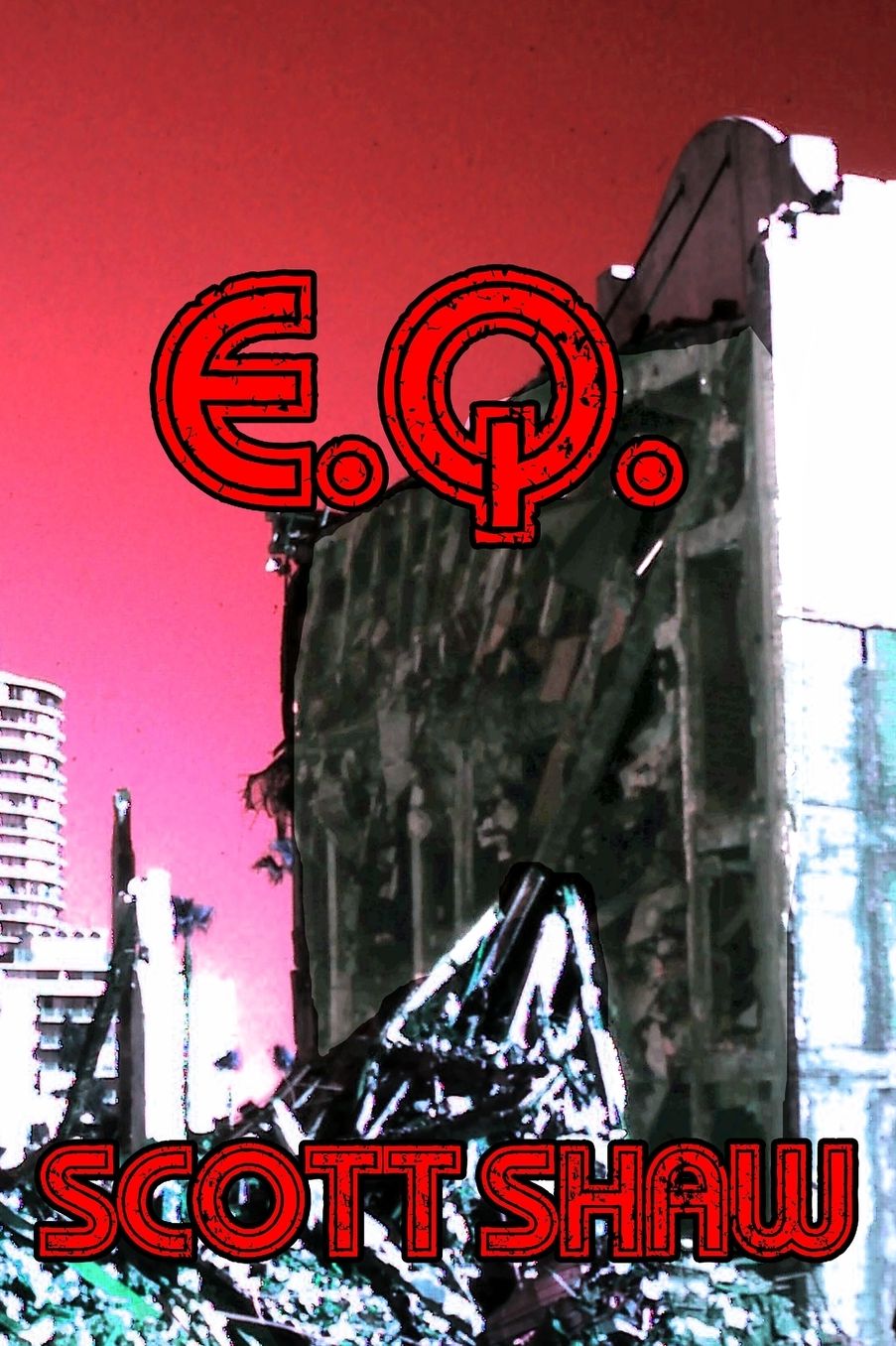 E Q