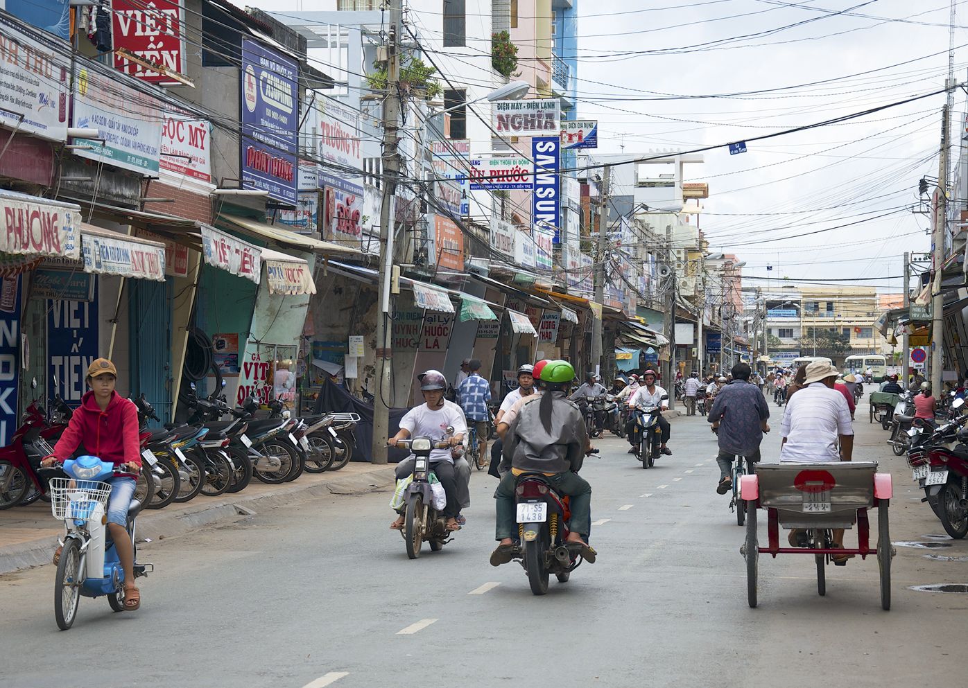 Vietnam: 35 Years after the Fall of Saigon A Photographic Narrative