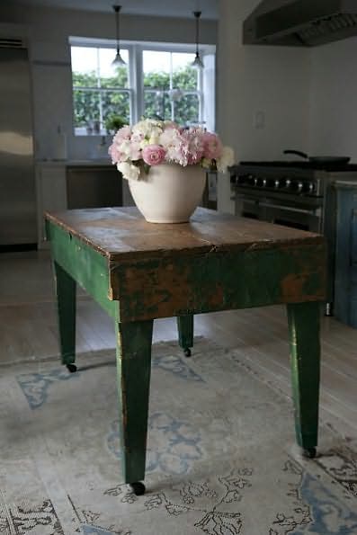 Rachel Ashwell's Shabby Chic Interiors