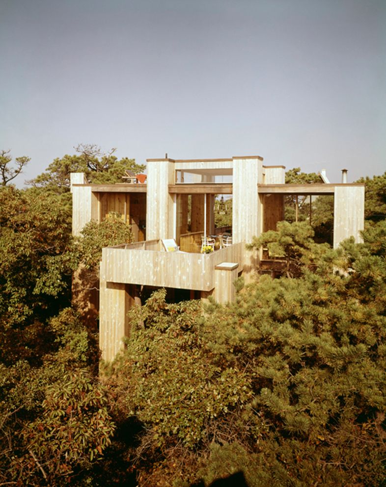 Fire Island Modernist: Horace Gifford and the Architecture of Seduction