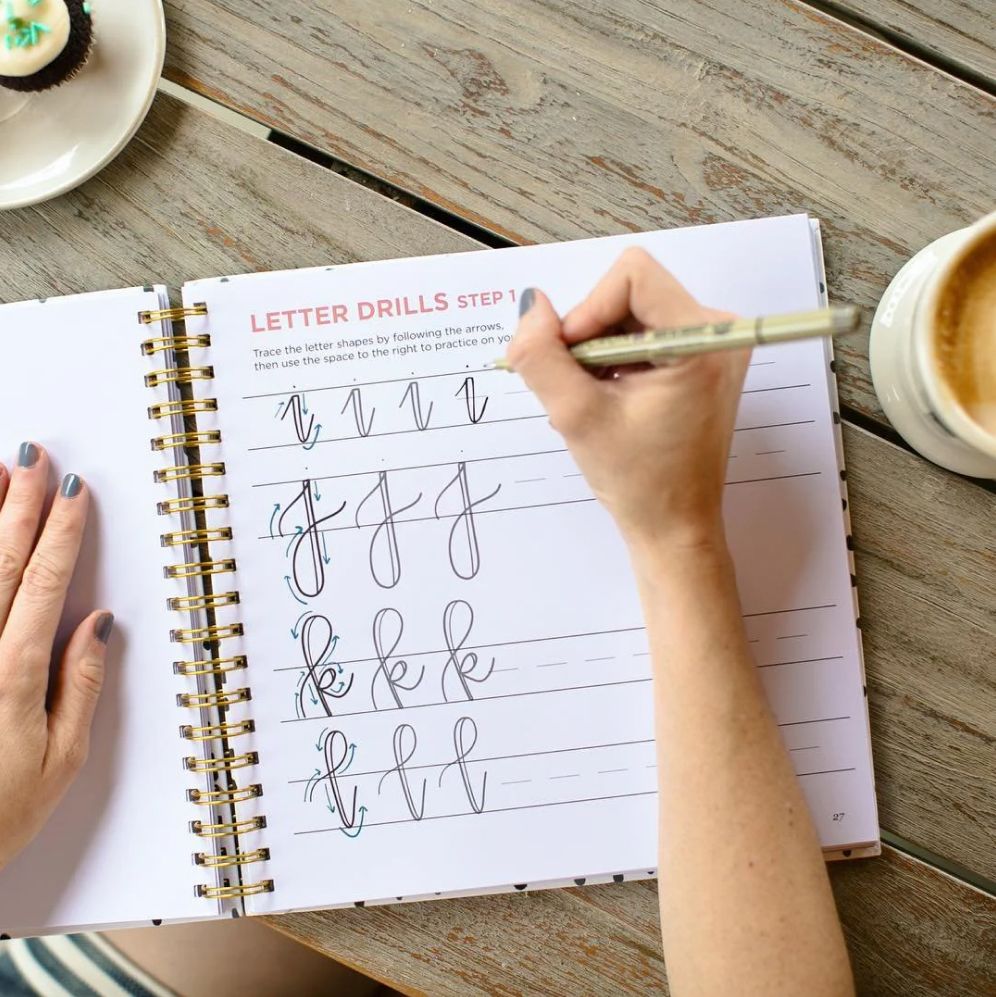 Hand Lettering 101: An Introduction to the Art of Creative Lettering