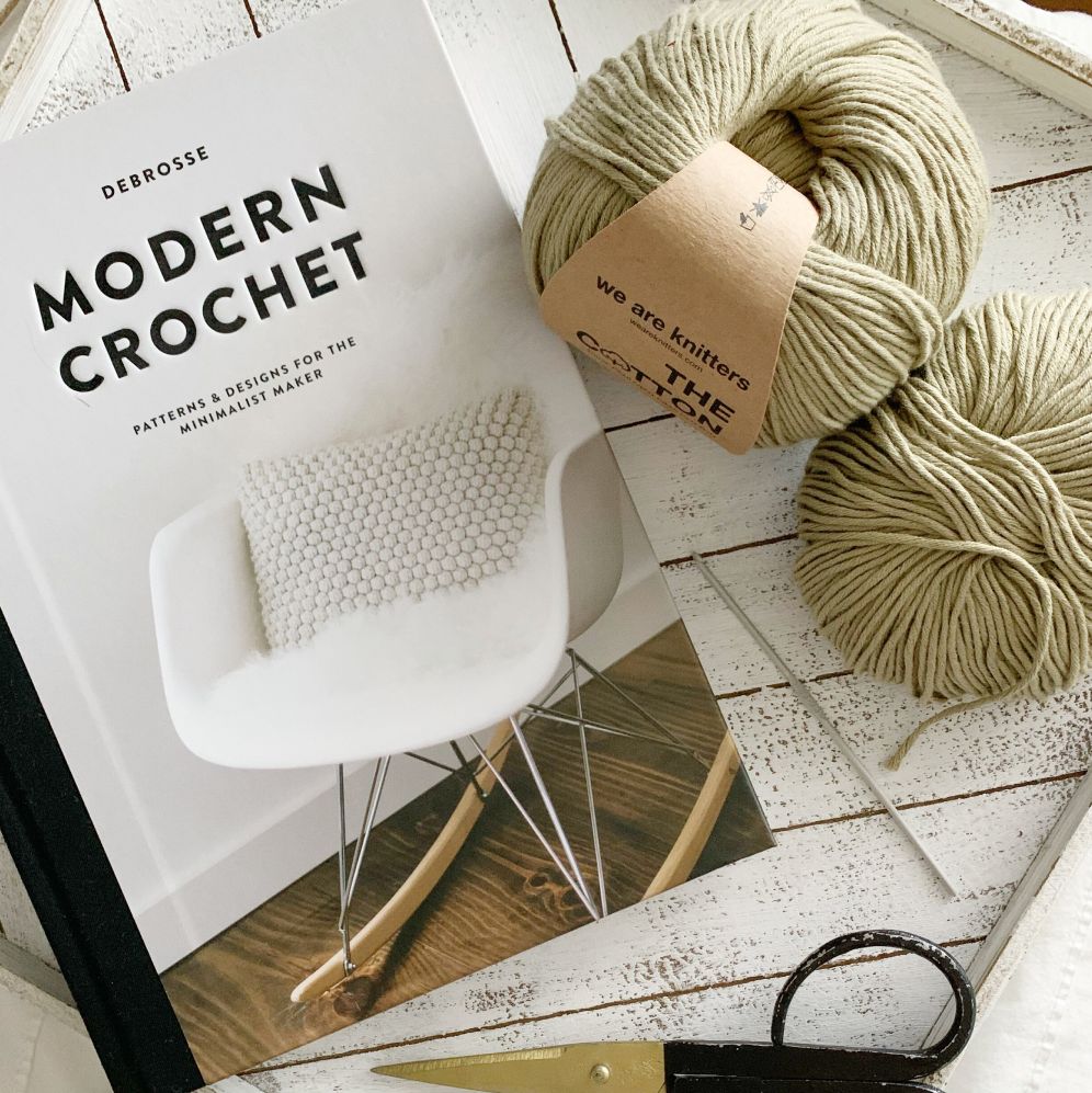 Modern Crochet : Patterns & Designs for the Minimalist Maker