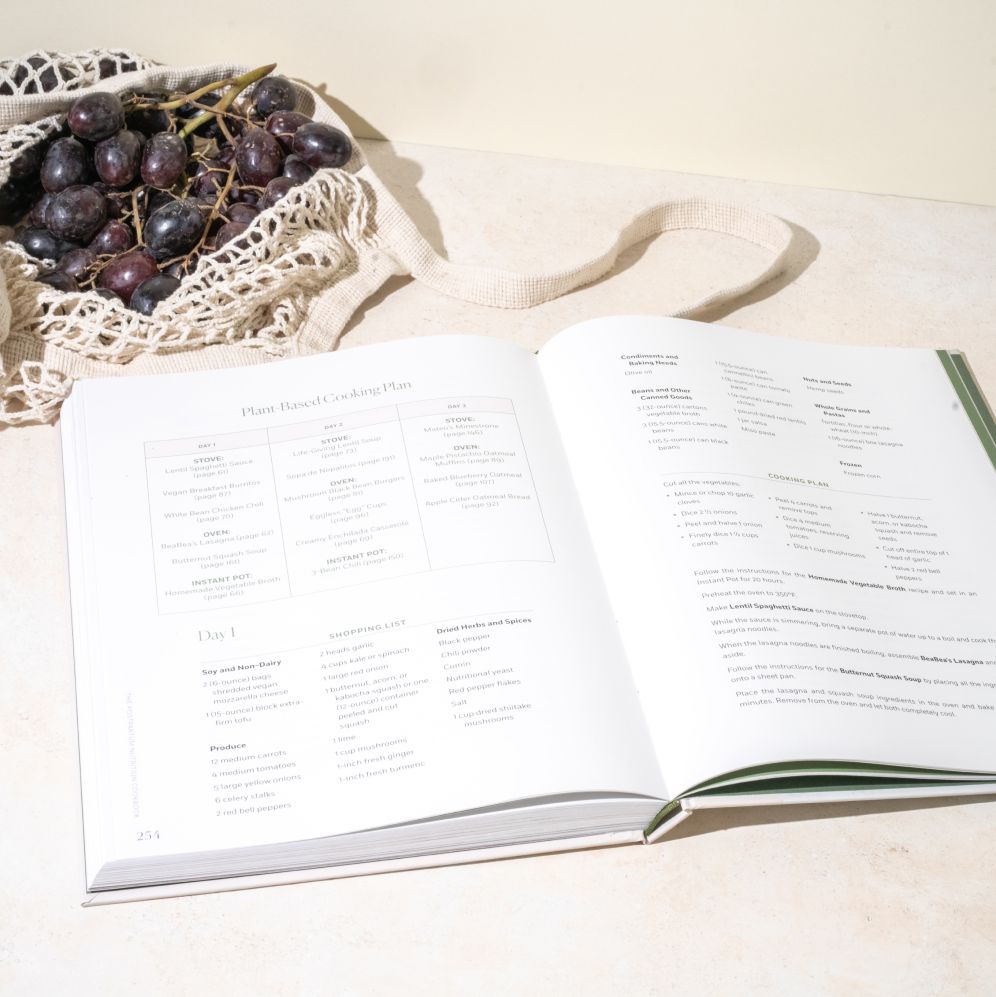The Postpartum Nutrition Cookbook: 100+ Nourishing Recipes for New Moms in the First 40 Days and Beyond