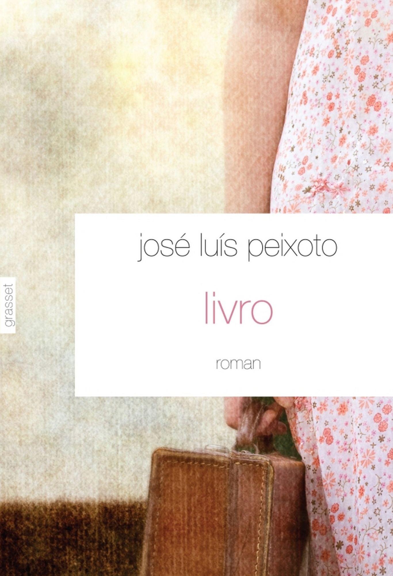 Livro: roman - traduit du portugais par François Rosso