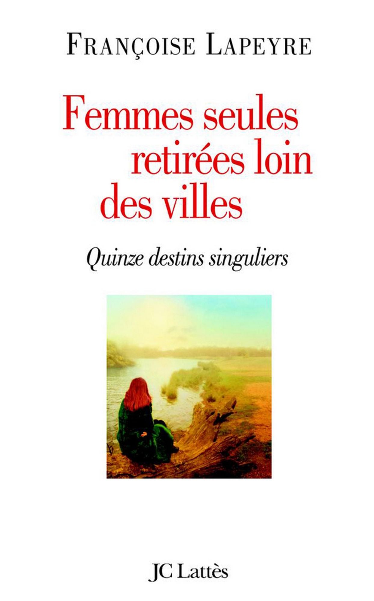 Femmes seules retirées loin des villes