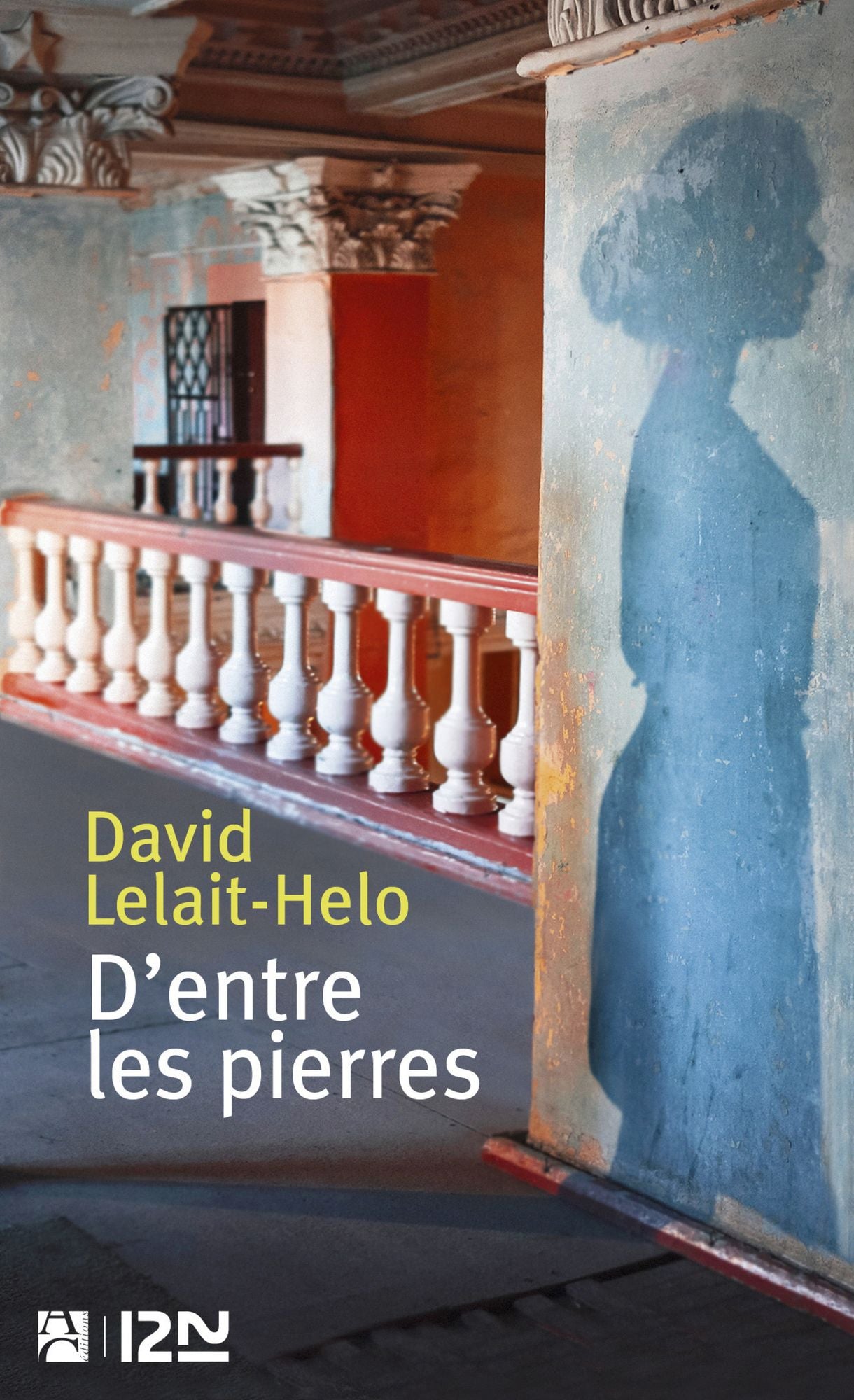 D'entre les pierres