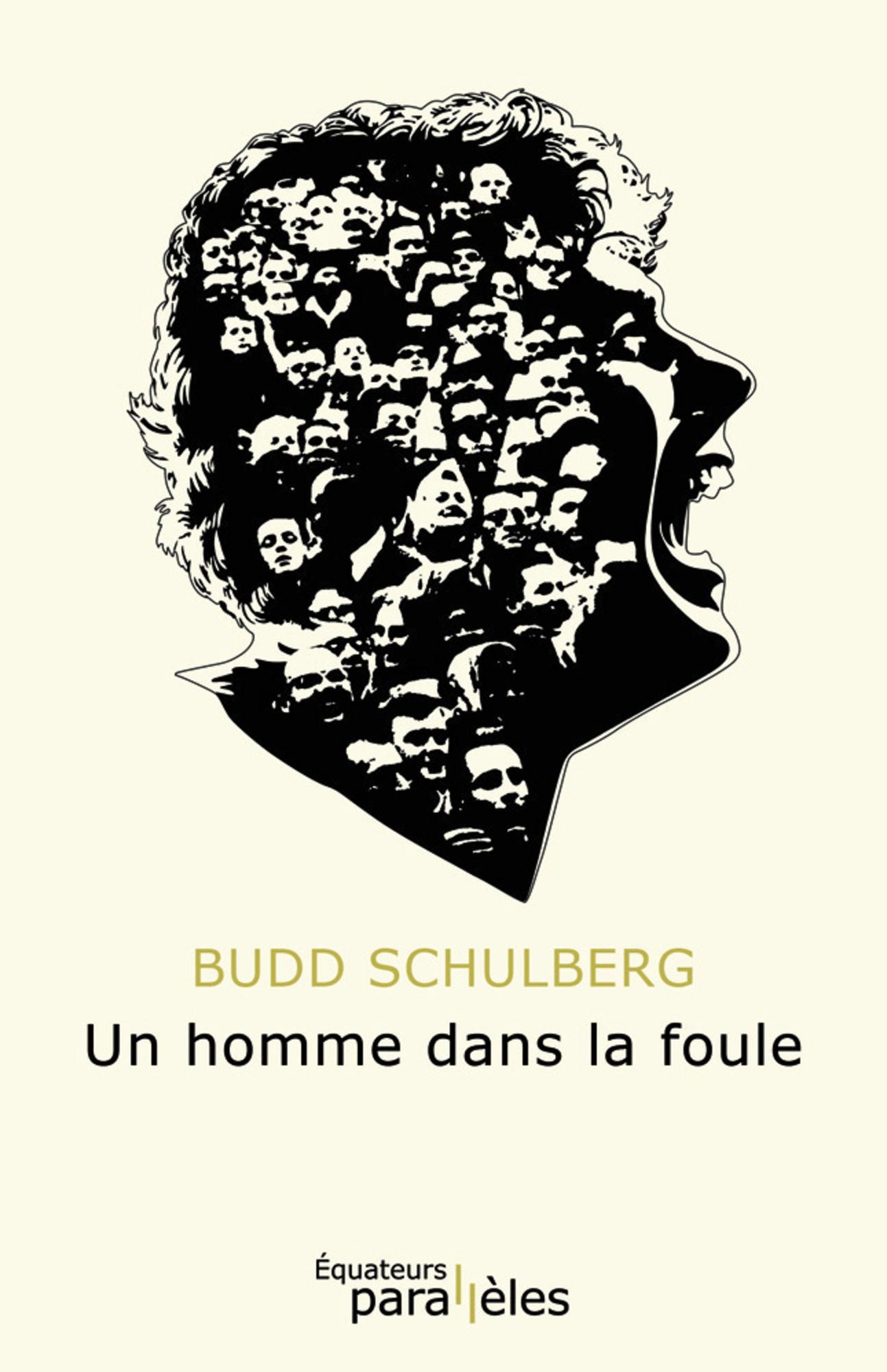 Un homme dans la foule