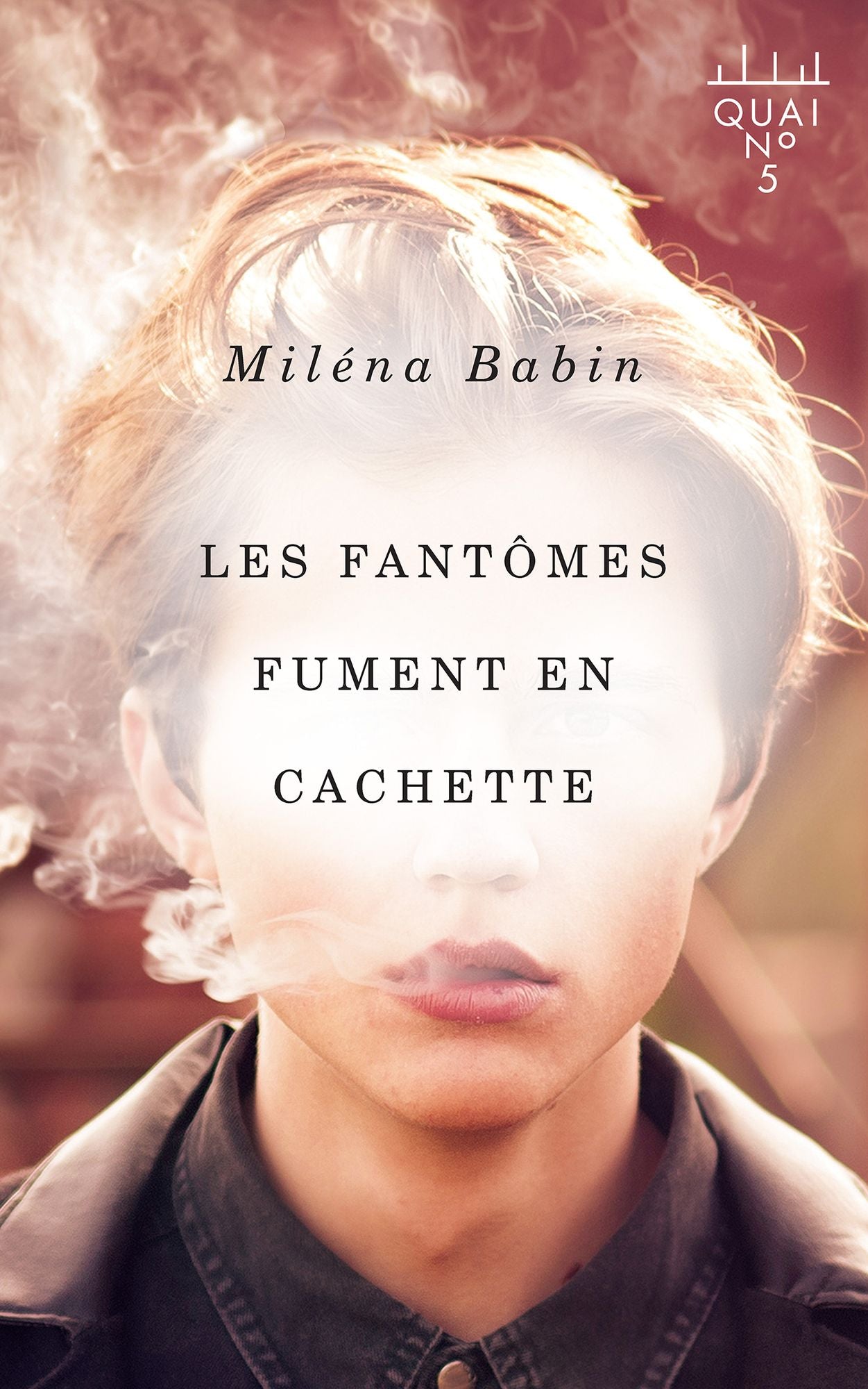 Les fantômes fument en cachette