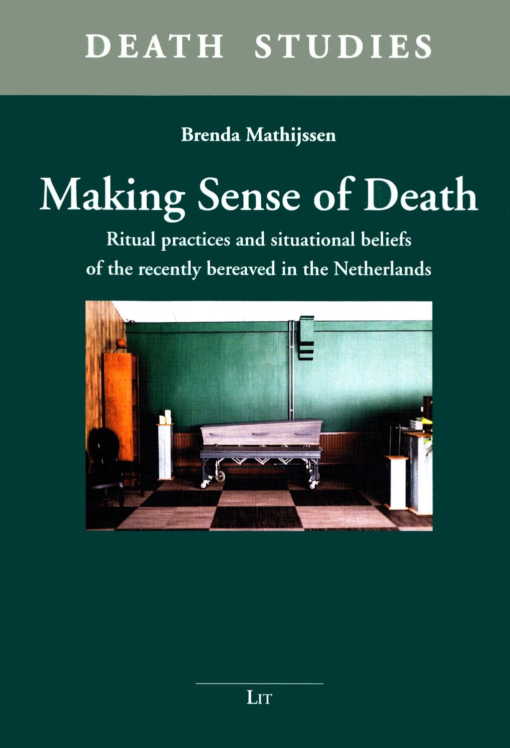 Living After Life: Ritualising Death and Bereavement in the Netherlands