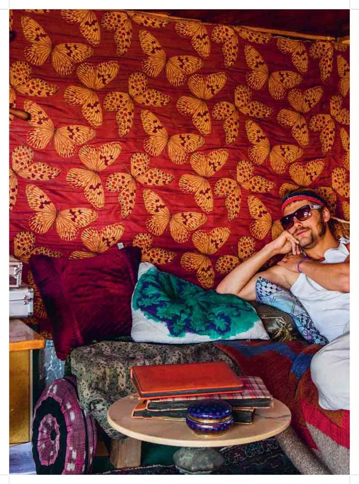 Floating in Sausalito: Photographs by Lars Strandberg