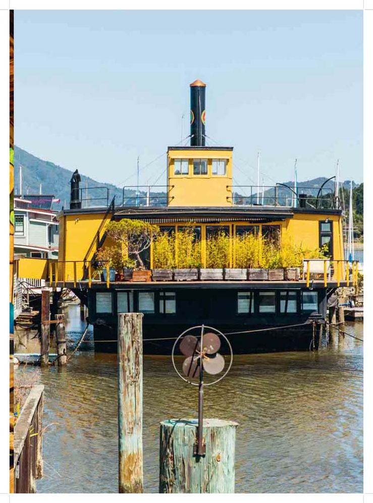 Floating in Sausalito: Photographs by Lars Strandberg