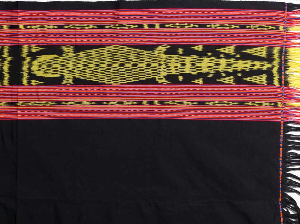 Striking Patterns: Global Traces in Local Ikat Fashion