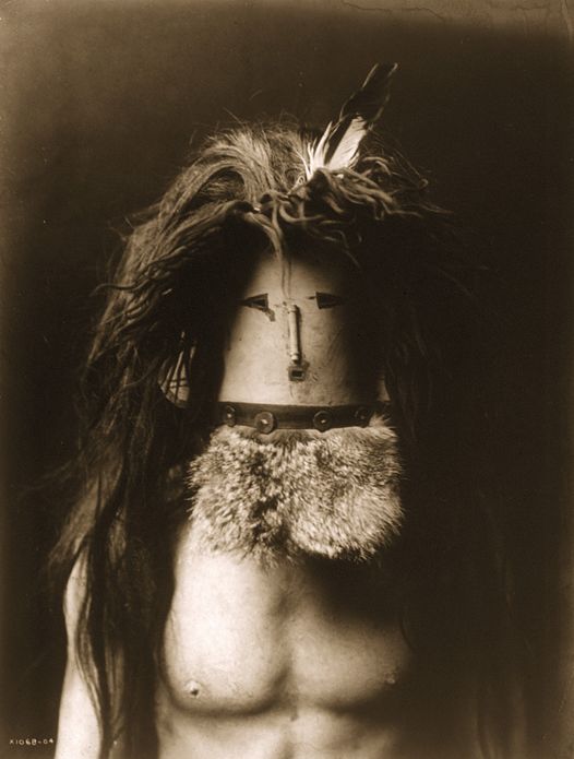The Book of Symbols: Reflections on Archetypal Images