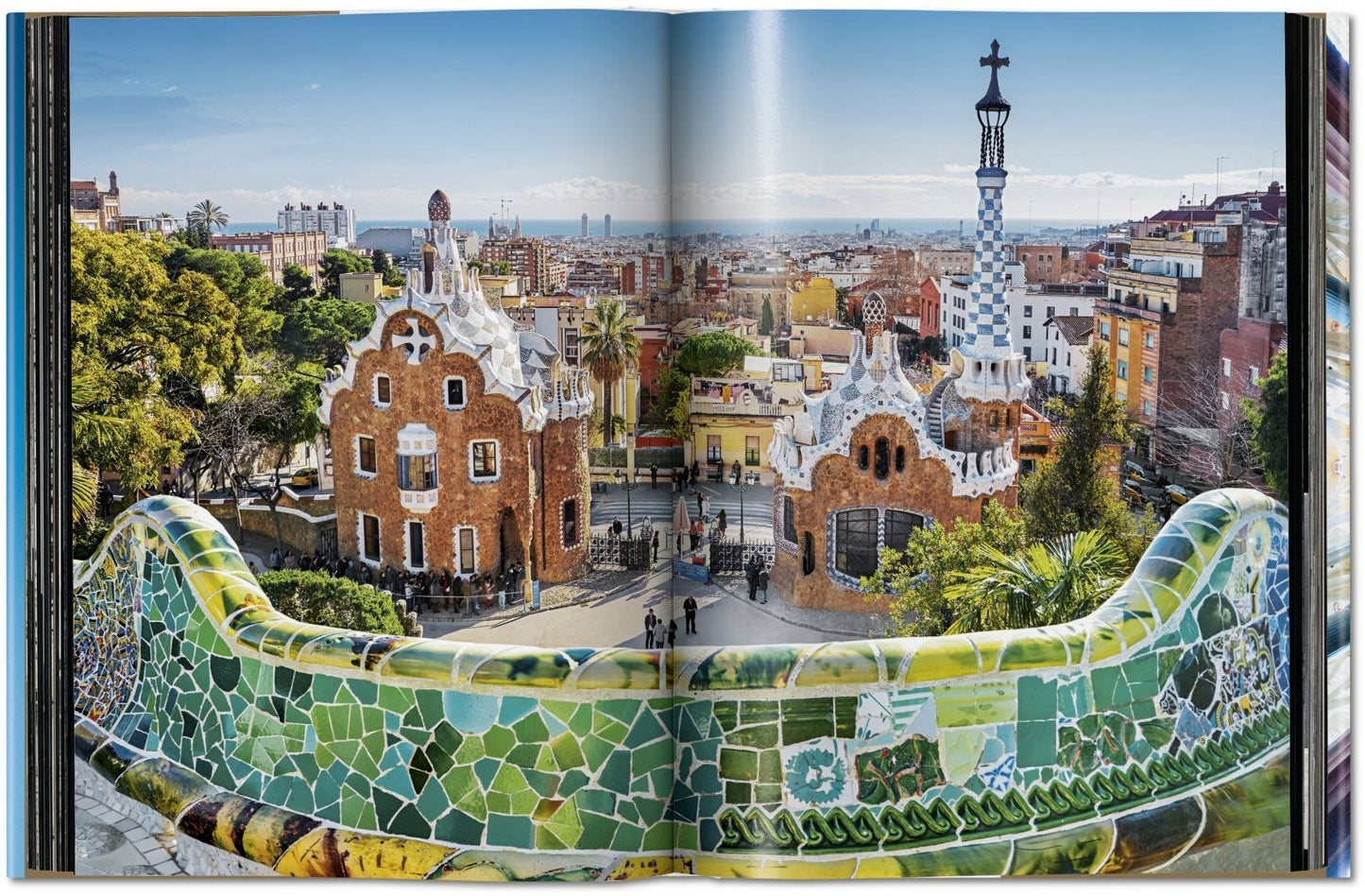 Gaudi: The Complete Buildings