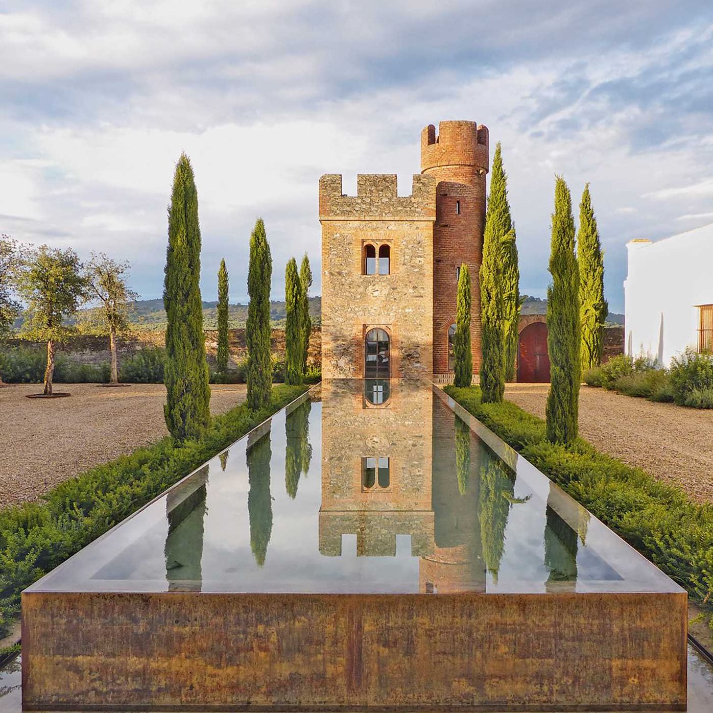 The Spanish Gardens of Javier Mariategui: Gardens for the Senses