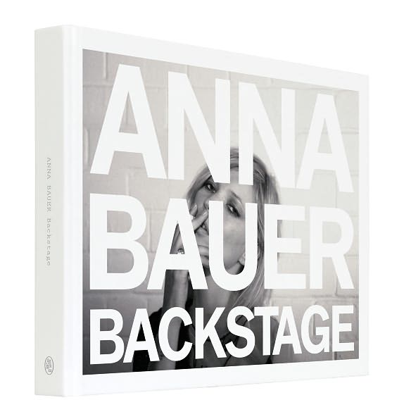 Anna Bauer: Backstage