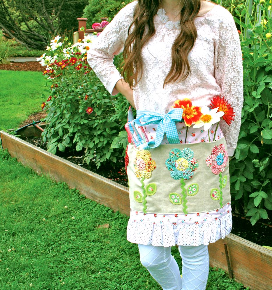 Lovely Little Patchwork: 18 Projects to Sew Through the Seasons