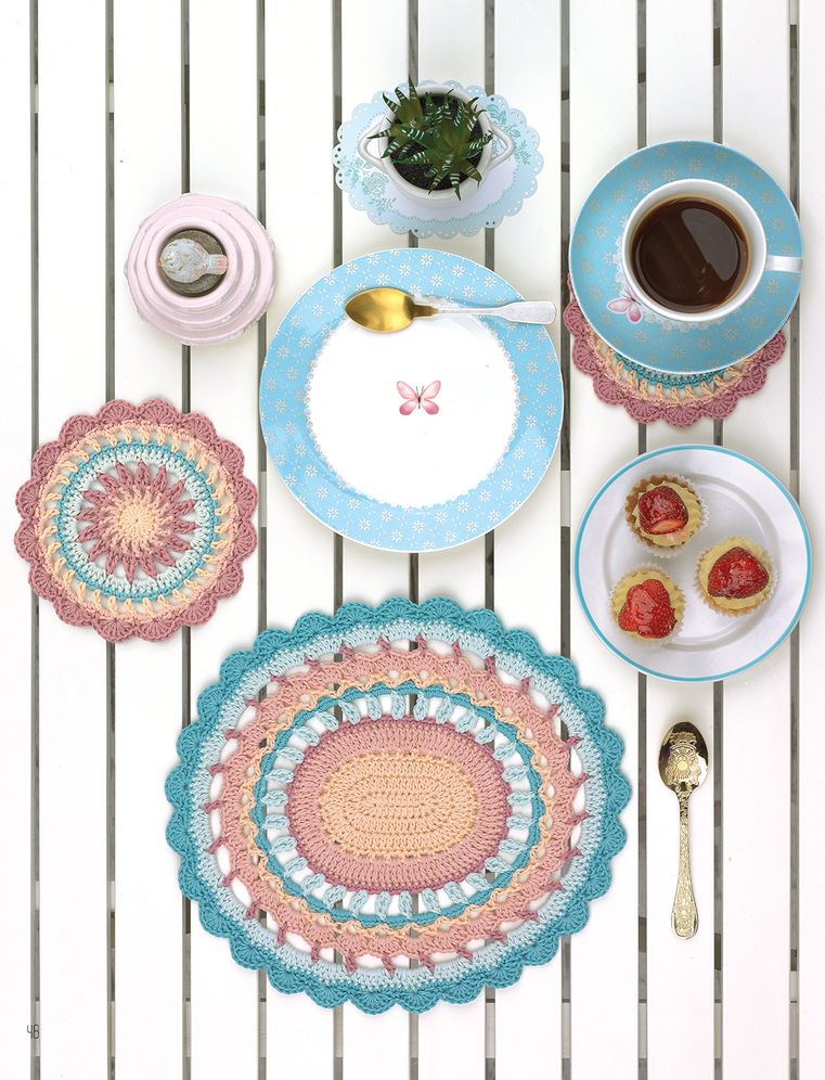Round and Round the Crochet Hook: Patterns to Inspire and Admire
