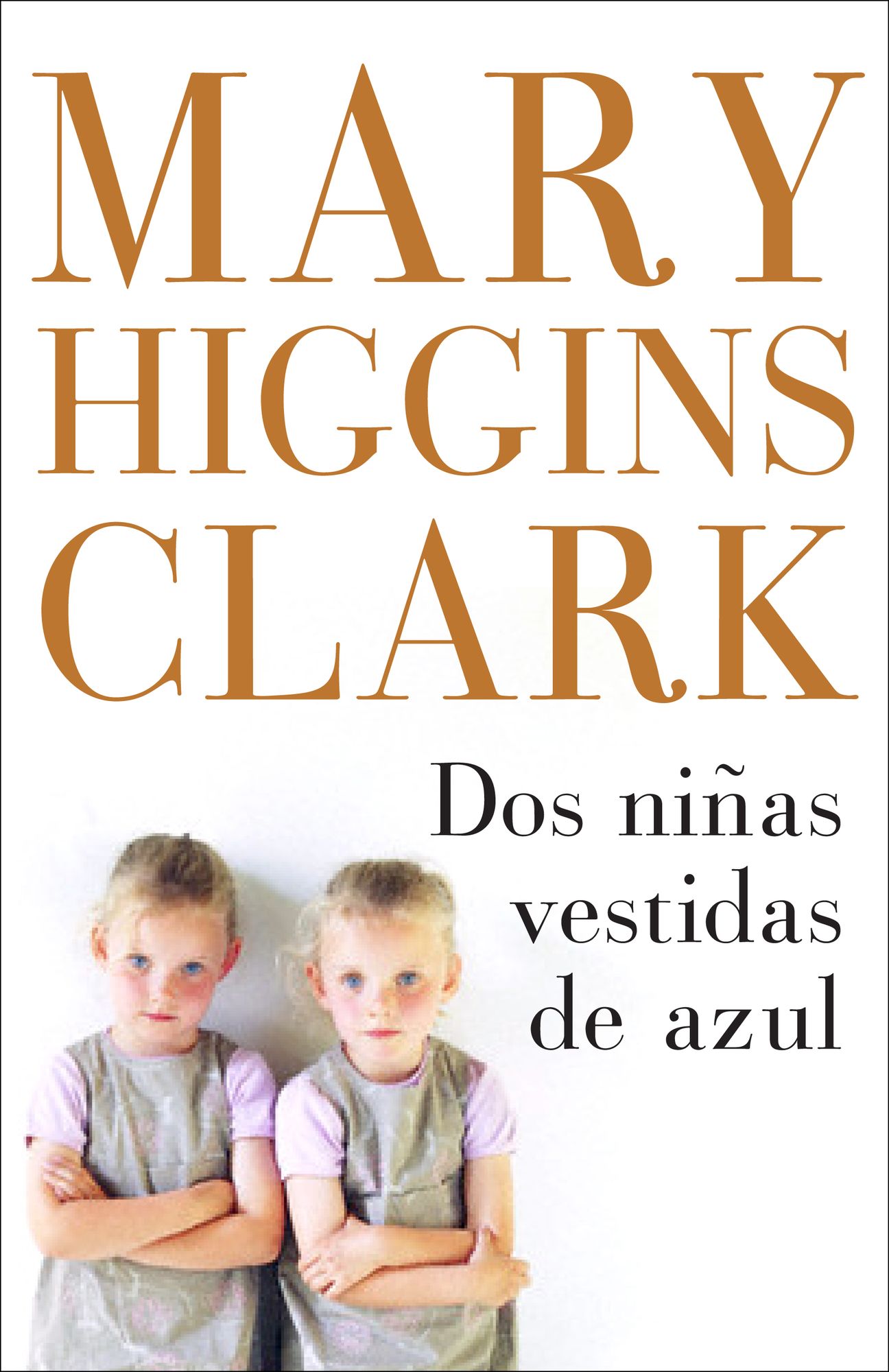 Dos niñas vestidas de azul