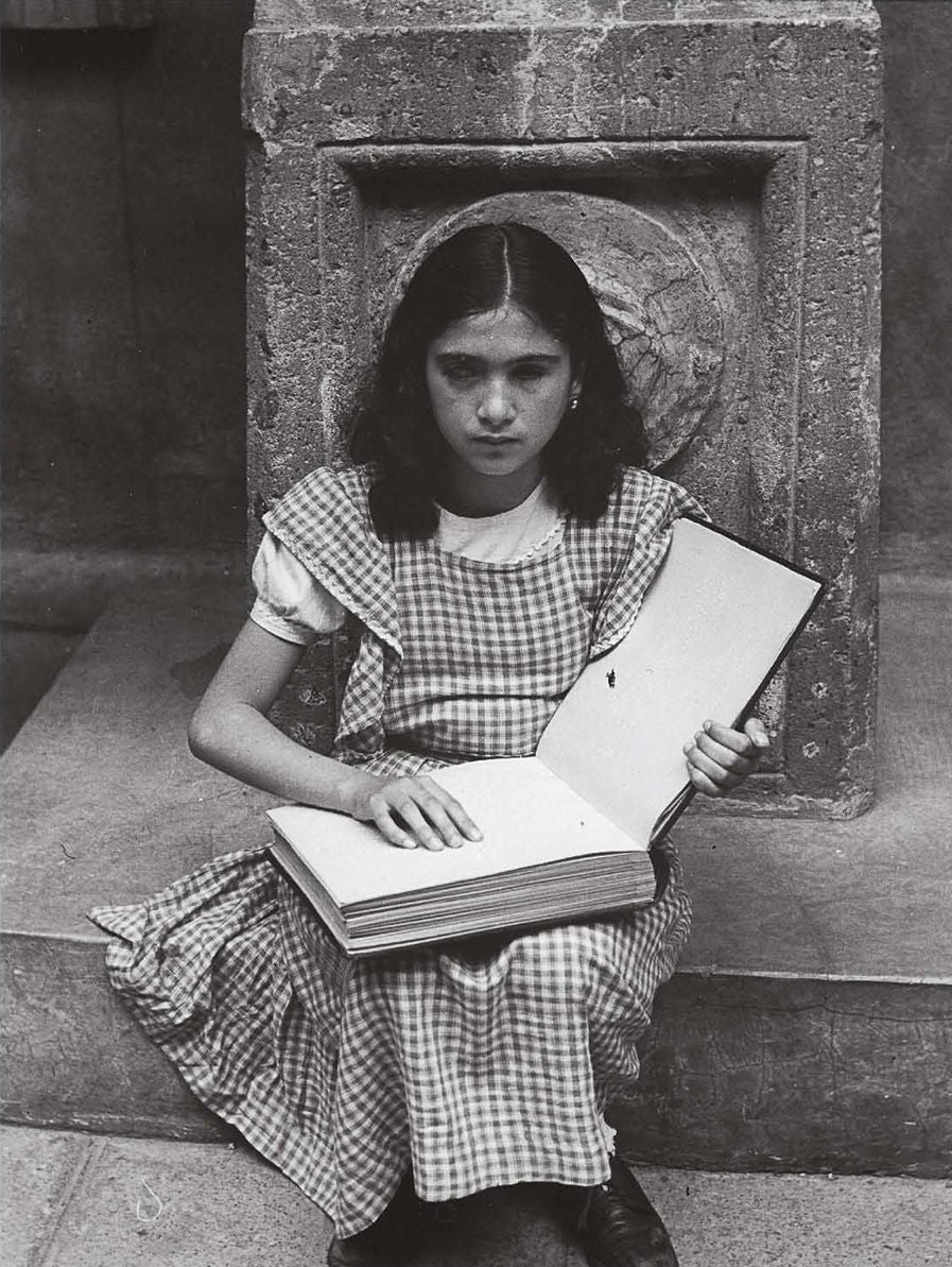 Lola Álvarez Bravo and the Photography of an Era