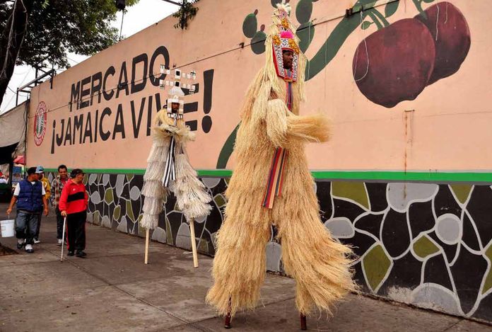 Laura Anderson Barbata: Transcommunality: Interventions and Collaborations in Stilt Dancing Communities