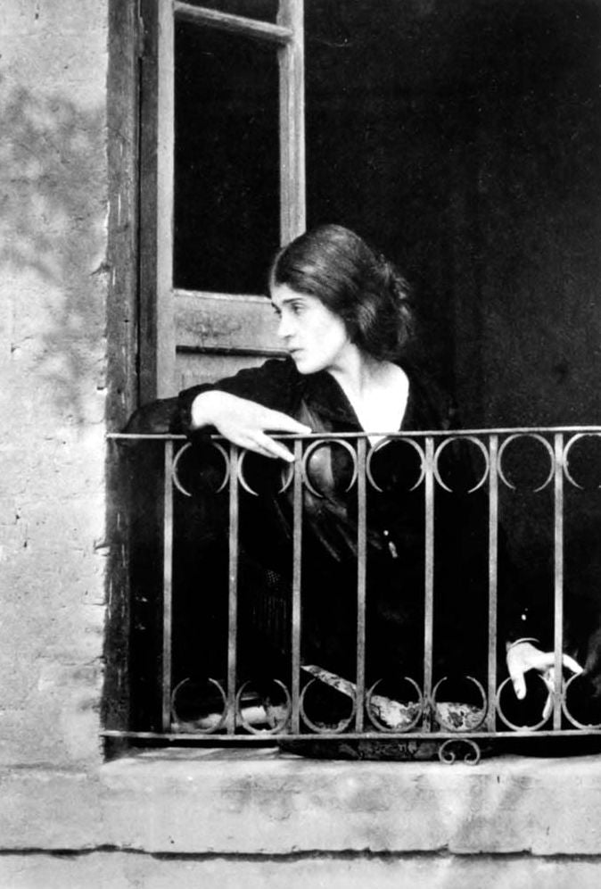 Tina Modotti: Photographer & Revolutionary