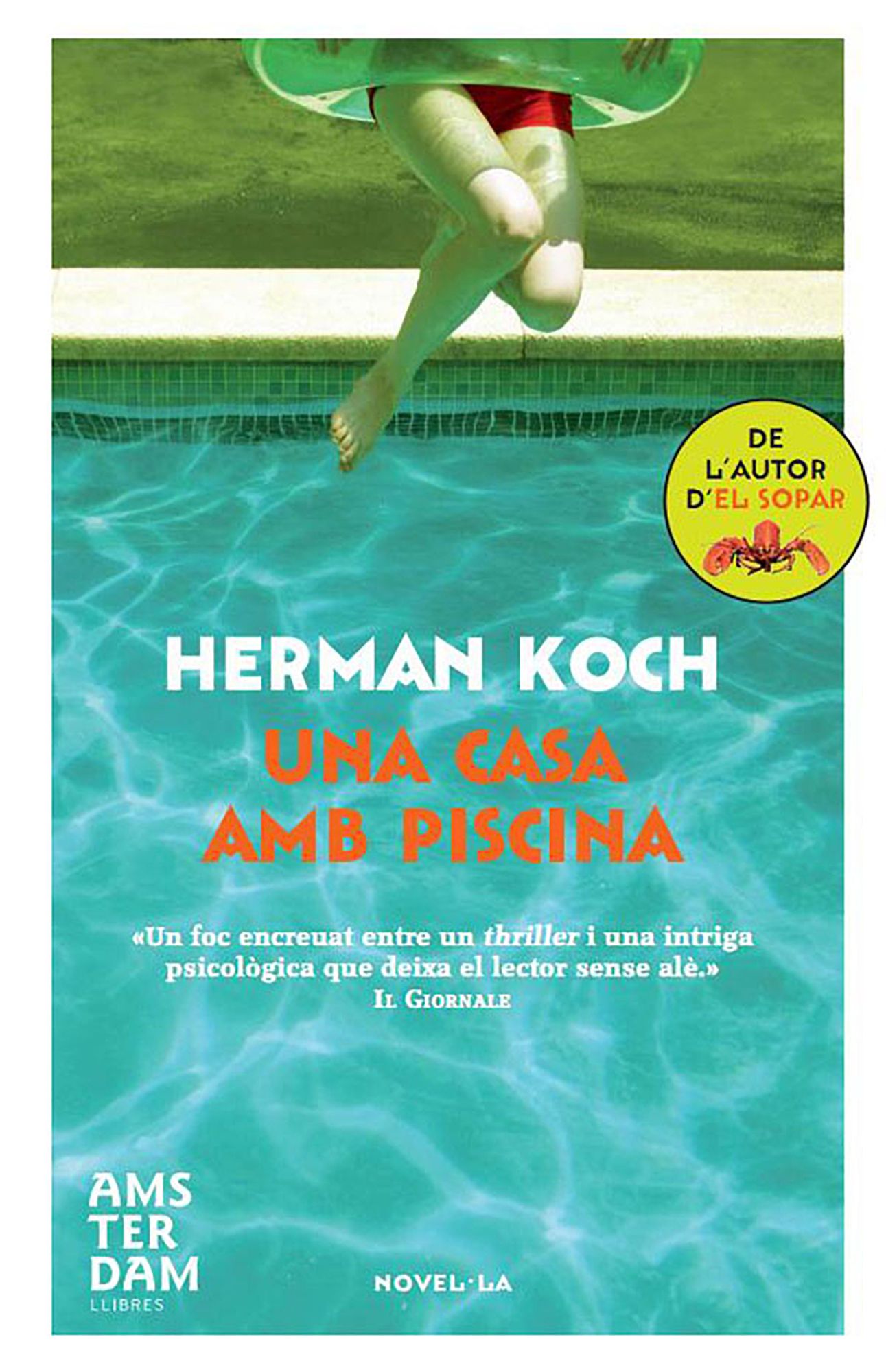 Una casa amb piscina