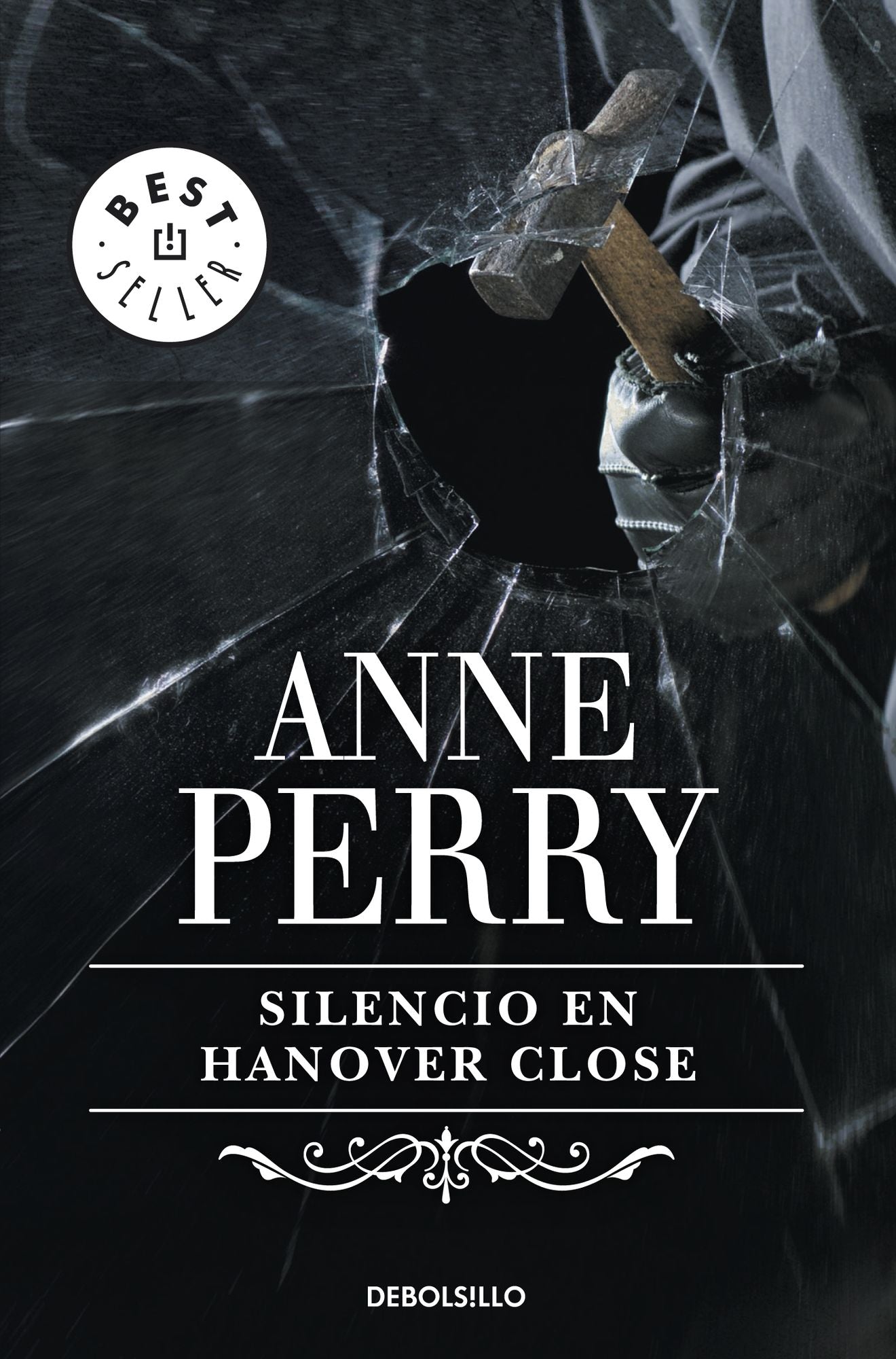 Silencio en Hanover Close (Inspector Thomas Pitt 9)