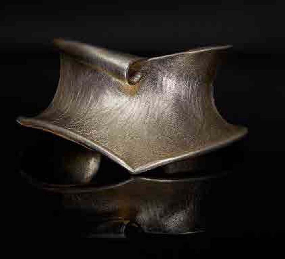 Gianfranco FerrÃ¯Â¿Â½ Under Another Light: Jewels and Ornament