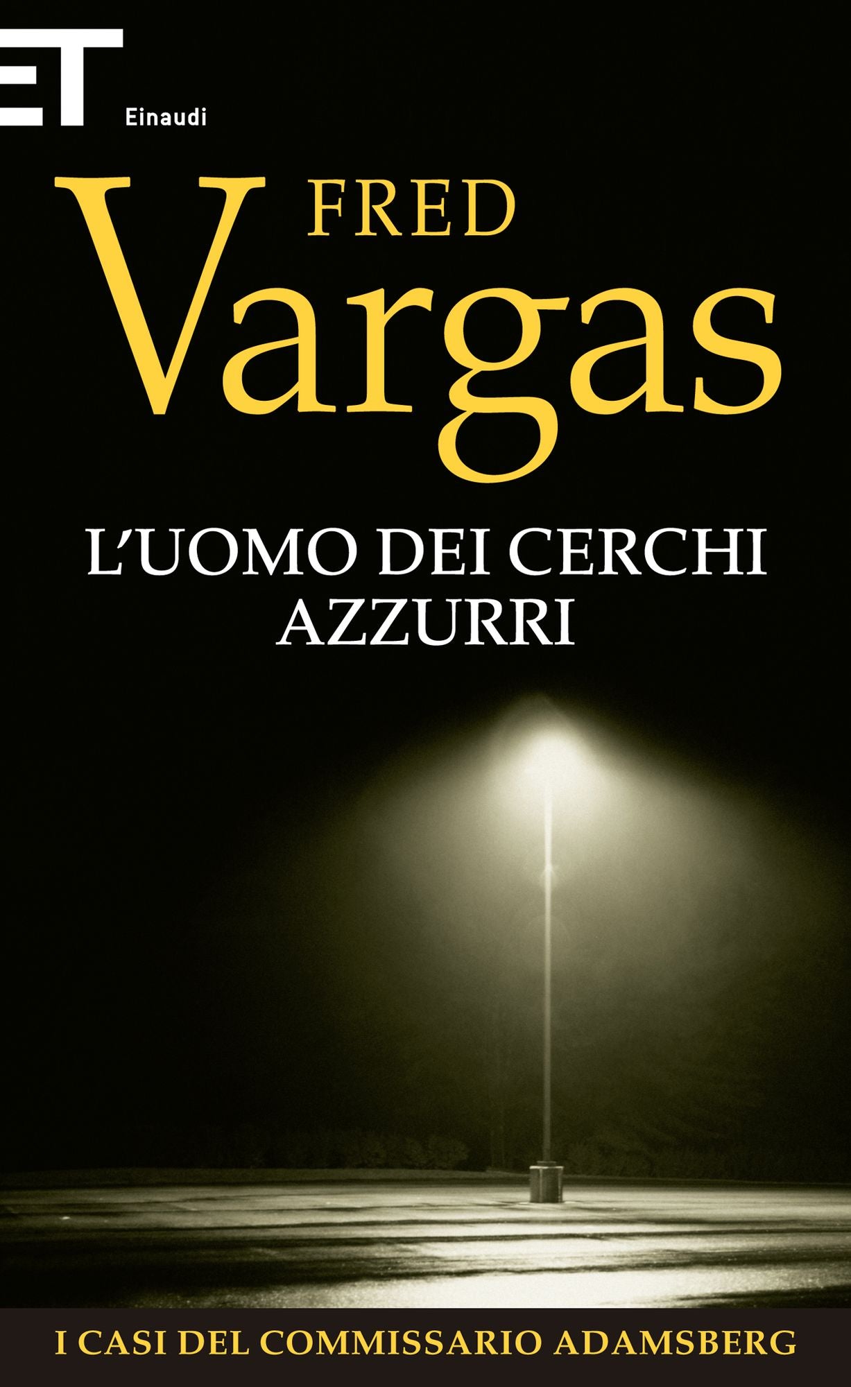 L'uomo dei cerchi azzurri