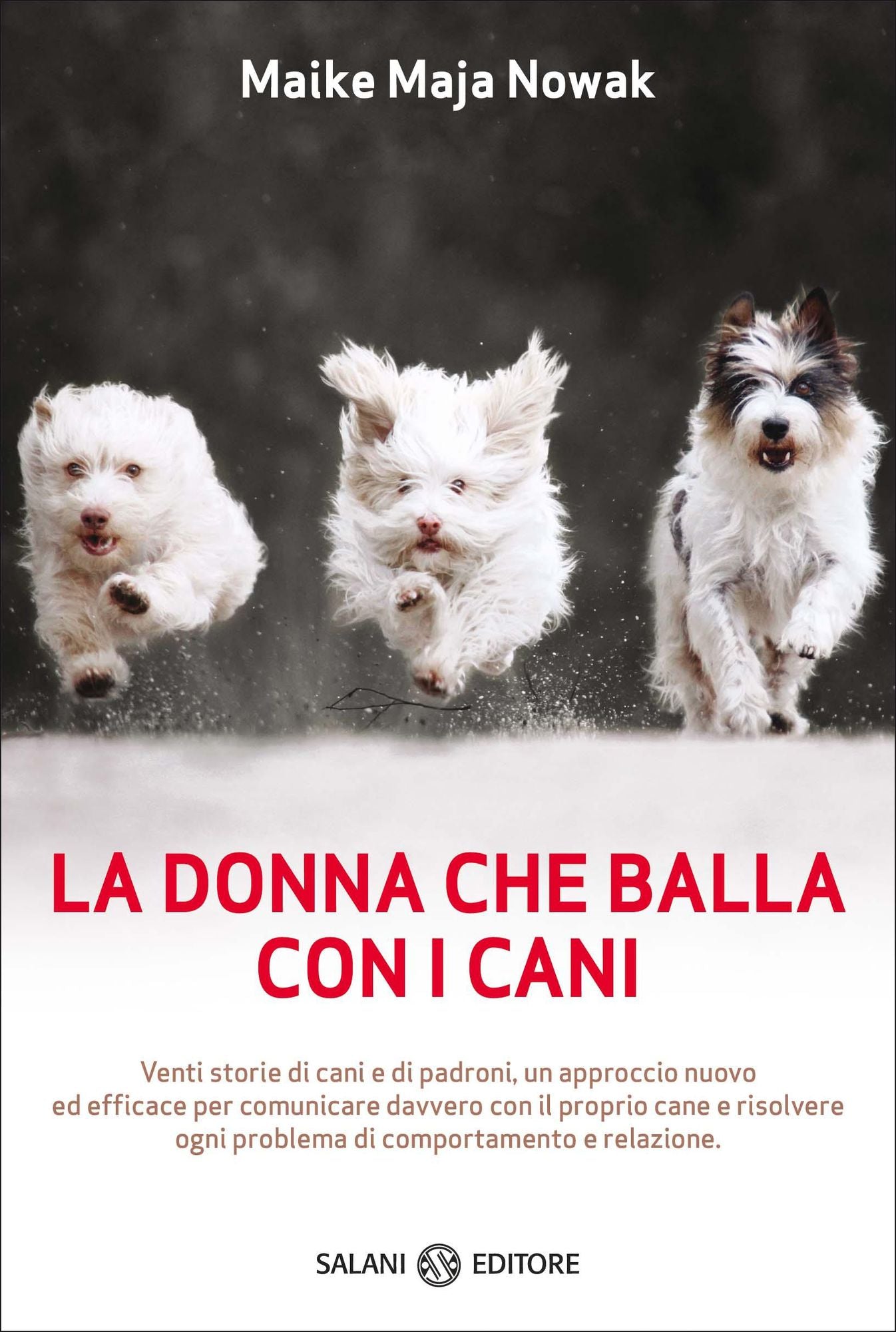 La donna che balla con i cani