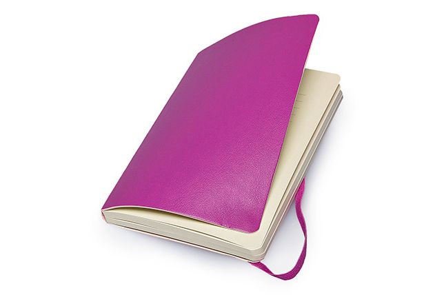 Moleskine Classic Small Plain Notebook: Orchid Purple