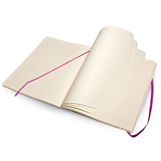 Moleskine Classic Extra Large Plain Notebook: Orchid Purple