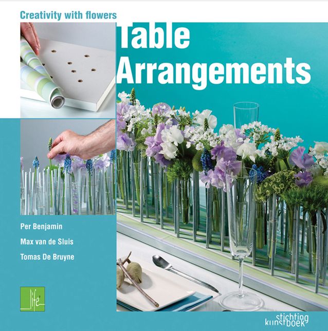 Table Arrangements: Creativity with Flowers
