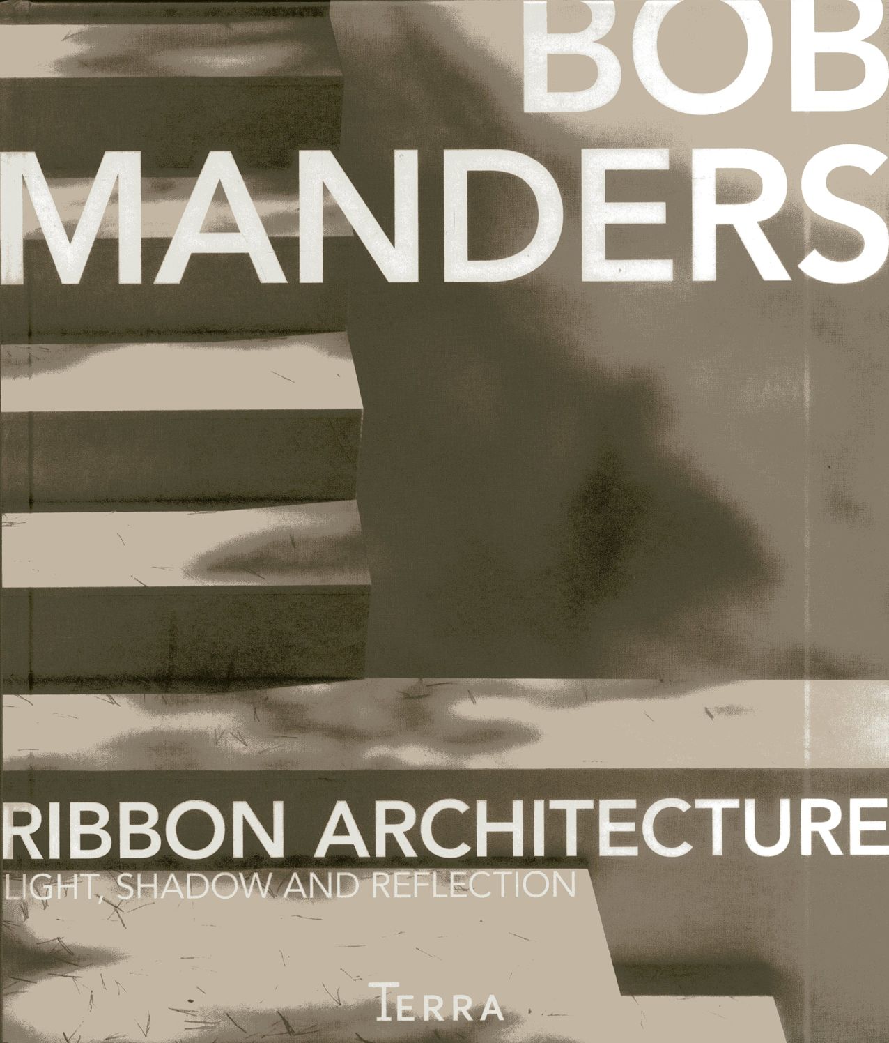Ribbon Architecture: Light, Shadow, and Reflection in Architecture