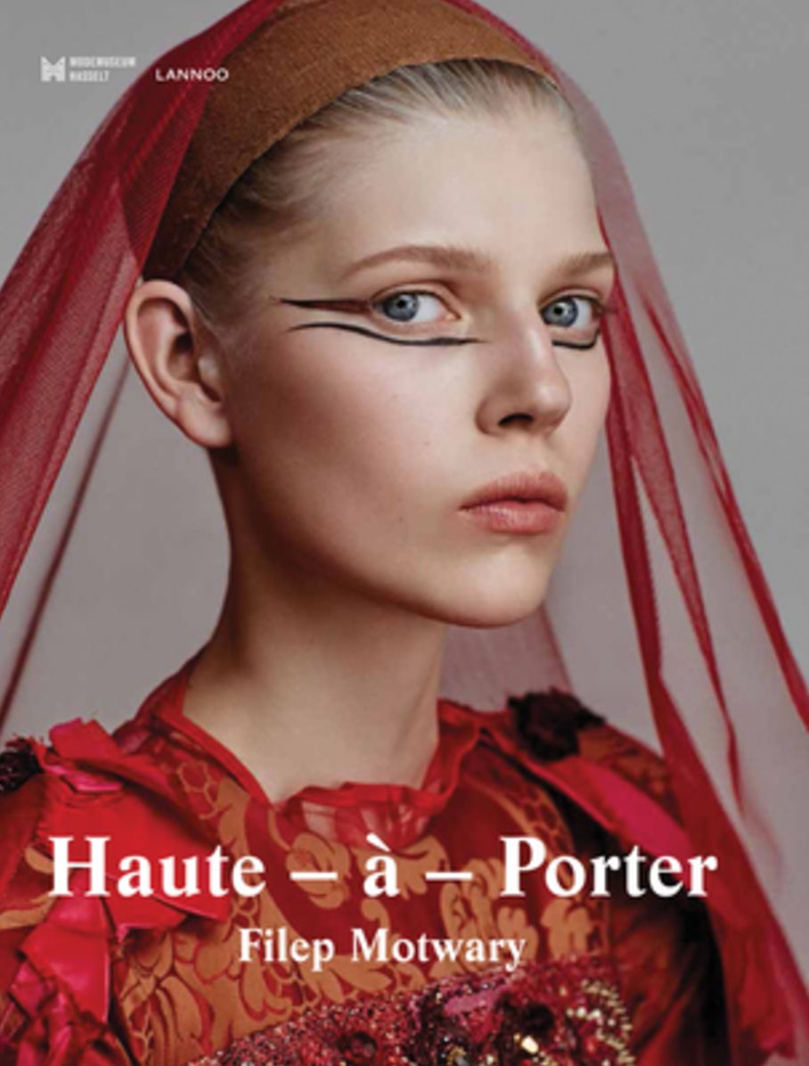 Haute-a-Porter: Haute-Couture in Ready-To-Wear Fashion