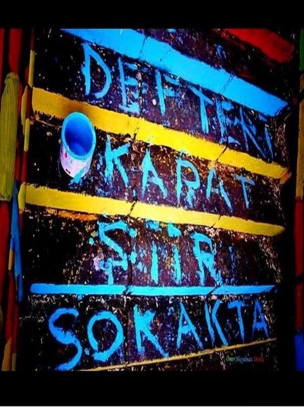 Defteri Kapat Şiir Sokakta Akımı