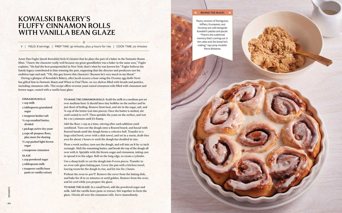 Harry Potter and Fantastic Beasts: Official Wizarding World Cookbook: Spellbinding Meals From New York to Hogwarts and Beyond!