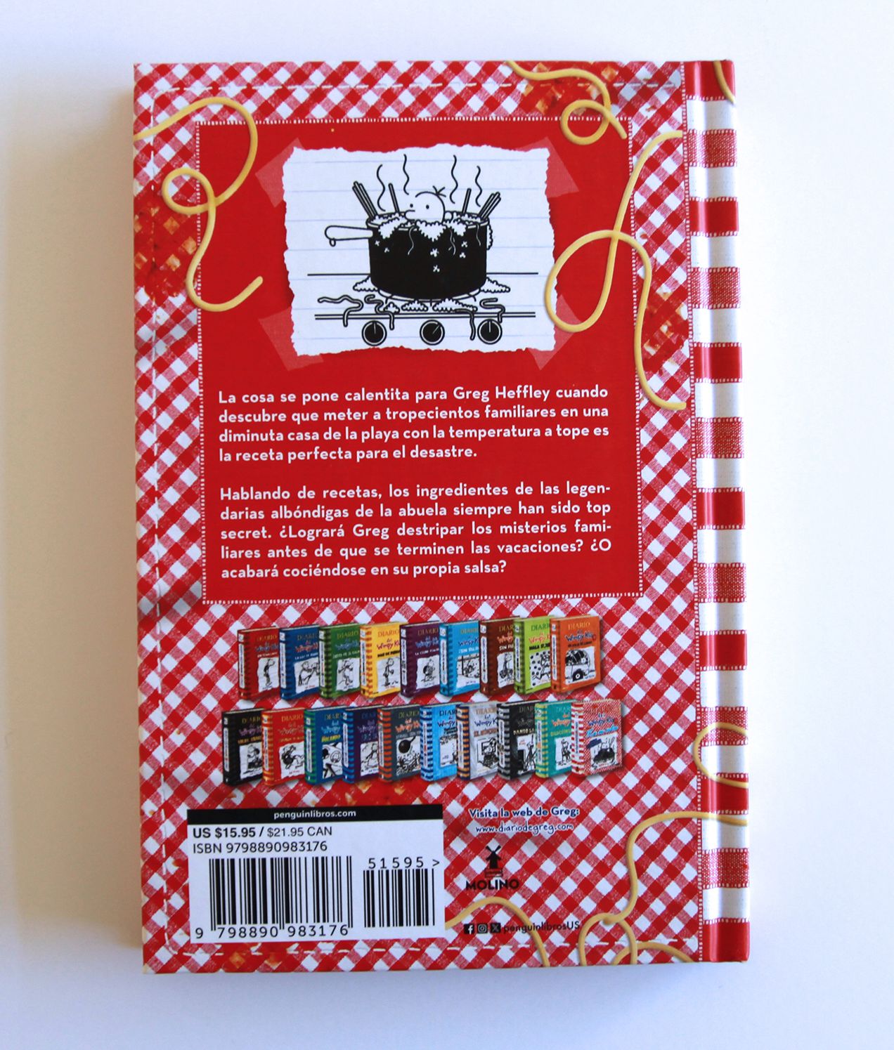 En su salsa (Diario del Wimpy Kid #19) / Hot Mess